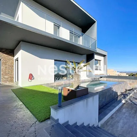 3980-magnifique Avec Piscine Villa